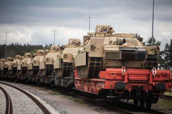 Abrams Tanks Arrive in Germany
